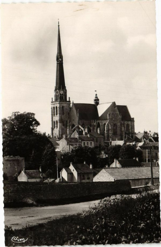 Carte postale ancienne Pithiviers - Le Clocher à Pithiviers