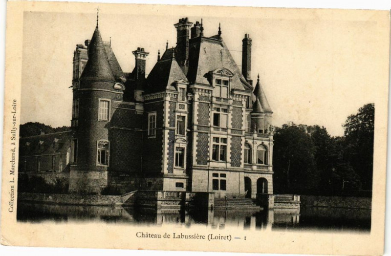 Carte postale ancienne Chateau de LaBUSSIERE
