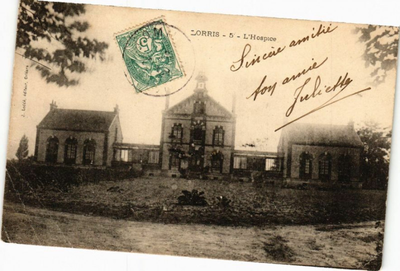 Carte postale ancienne Lorris - L'Hospice à Lorris