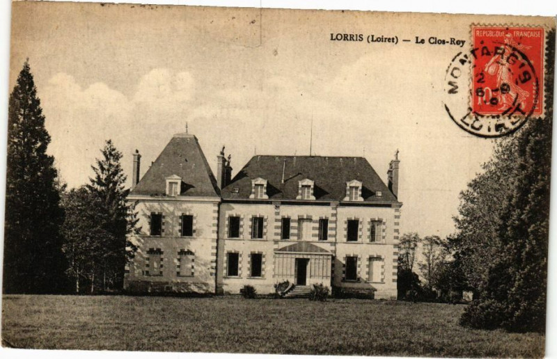 Carte postale ancienne Lorris - Le Clos Roy à Lorris