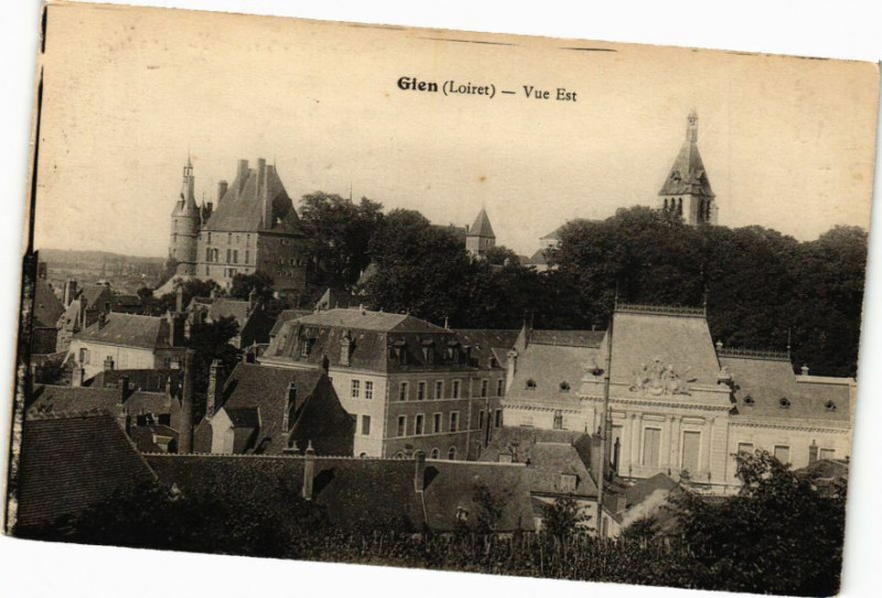 Carte postale ancienne Gien - Vue est à Gien