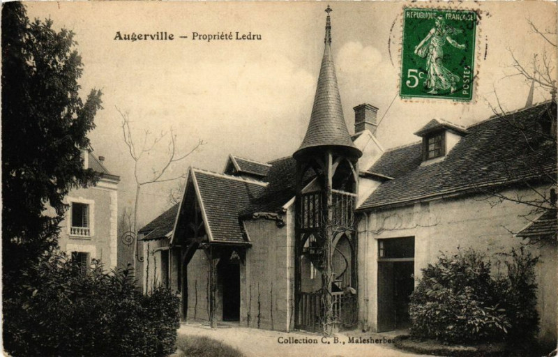 Carte postale ancienne Augerville - Propr. Ledru