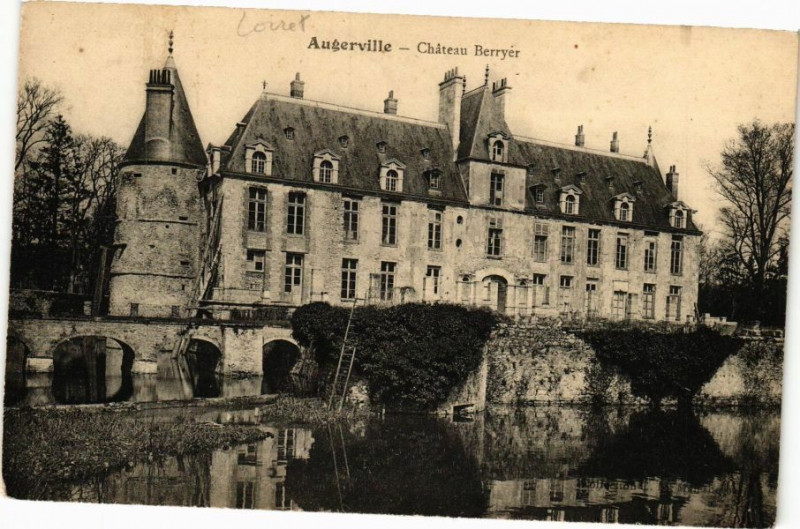 Carte postale ancienne Augerville - Chateau Berryer