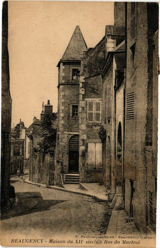 Carte postale ancienne Beaugency - Maison du Xii siecle à Beaugency