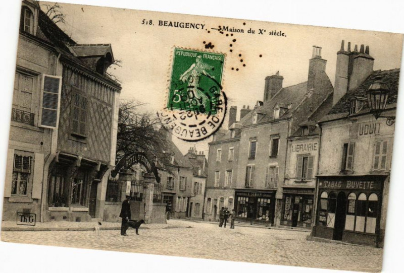 Carte postale ancienne Beaugency - Maison du X siecle à Beaugency