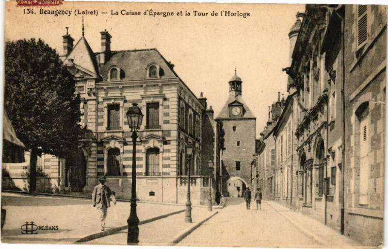 Carte postale ancienne Beaugency - La Caisse d'Epargne à Beaugency