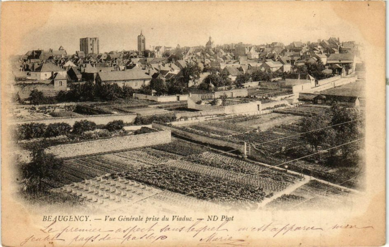 Carte postale ancienne Beaugency - Vue générale prise du Viaduc à Beaugency