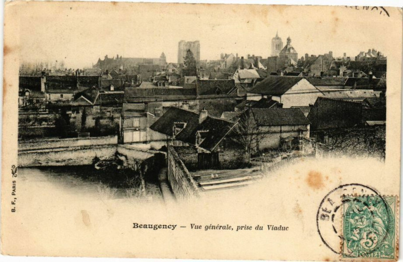 Carte postale ancienne Beaugency - Vue générale à Beaugency