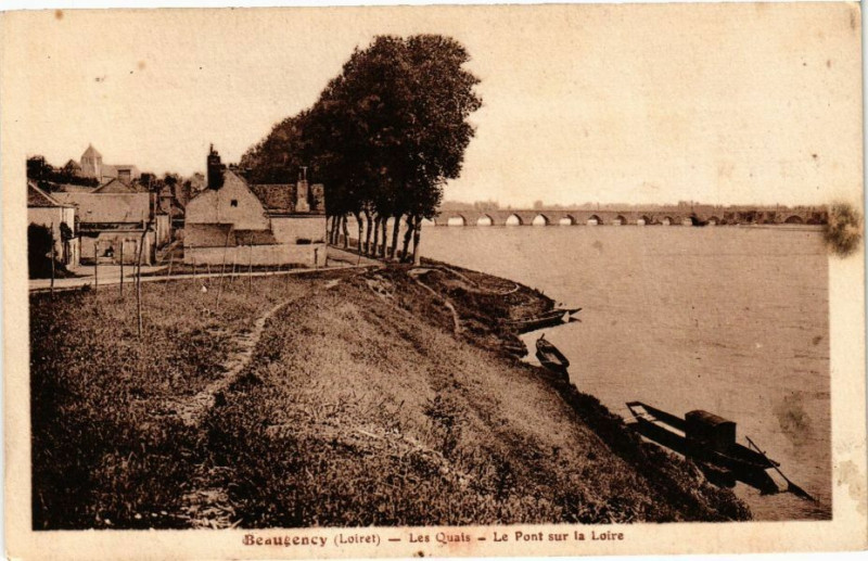 Carte postale ancienne Beaugency - Le Pont sur la Loire à Beaugency