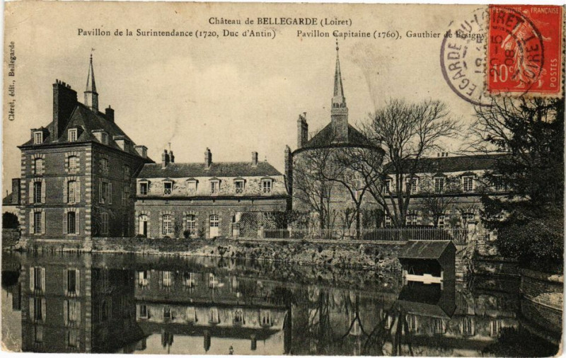 Carte postale ancienne Chateau de Bellegarde - Pavillon de la Surintendance à Bellegarde