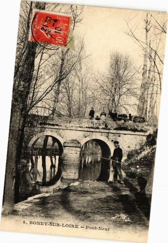 Carte postale ancienne Bonny-sur-Loire - Pont Neuf à Bonny-sur-Loire