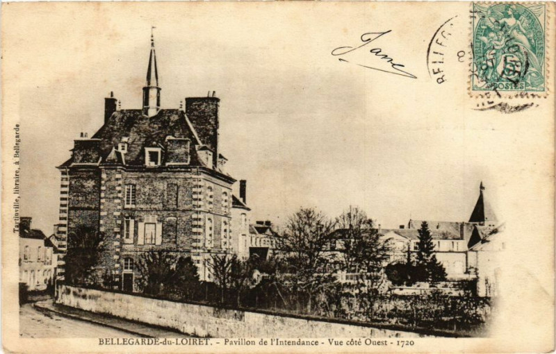 Carte postale ancienne Bellegarde-du-Loiret - Pavillon de l'Intendance à Bellegarde