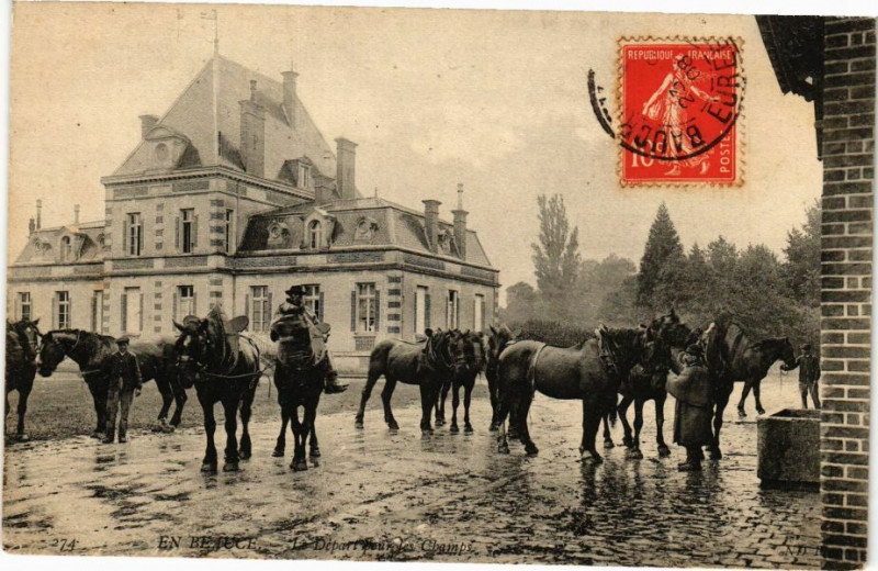 Carte postale ancienne En Beauce - Le Départ pour les champs