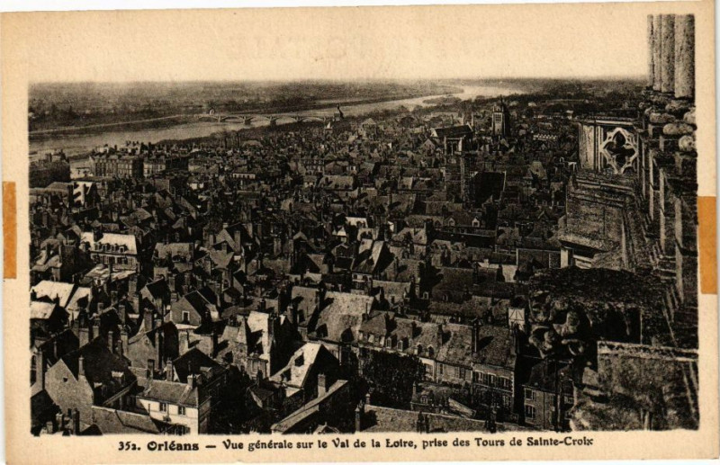 Carte postale ancienne Orleans - Vue générale sur le Val de la Loire à Orléans