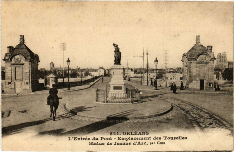 Carte postale ancienne Orleans - Statue de Jeanne d'Arc par Gois à Orléans