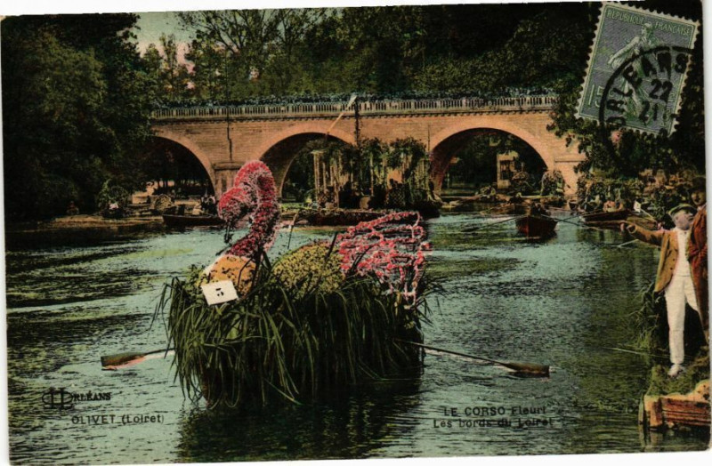 Carte postale ancienne Olivet - Le Corso Fleurt à Olivet
