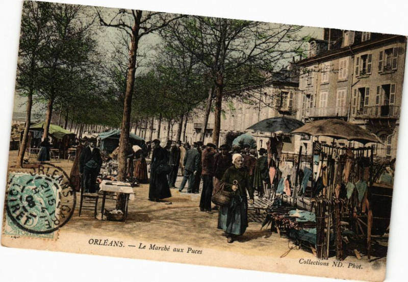 Carte postale ancienne Orleans - Le Marché aux Puces à Orléans