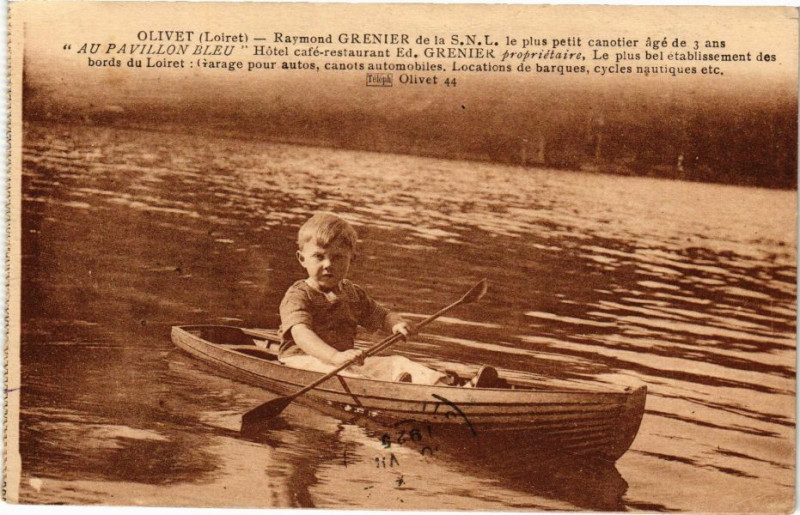 Carte postale ancienne Olivet - le plus petit canotier age de 3 ans à Olivet