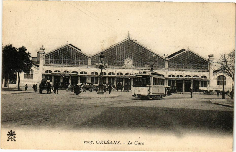 Carte postale ancienne Orleans-La Gare à Orléans