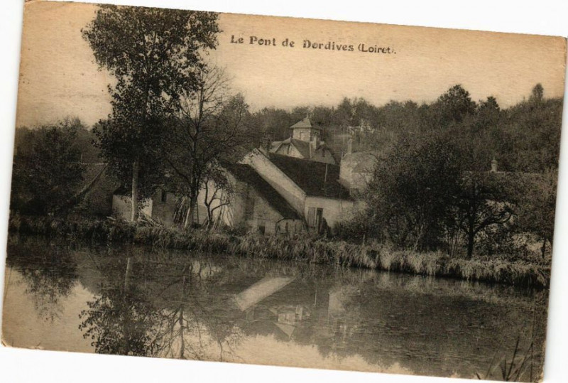 Carte postale ancienne Le Pont de Dordives à Dordives