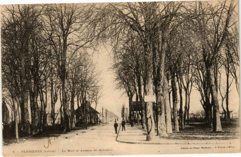 Carte postale ancienne Ferrieres-Le Mail et Avenue de Griselles à Griselles