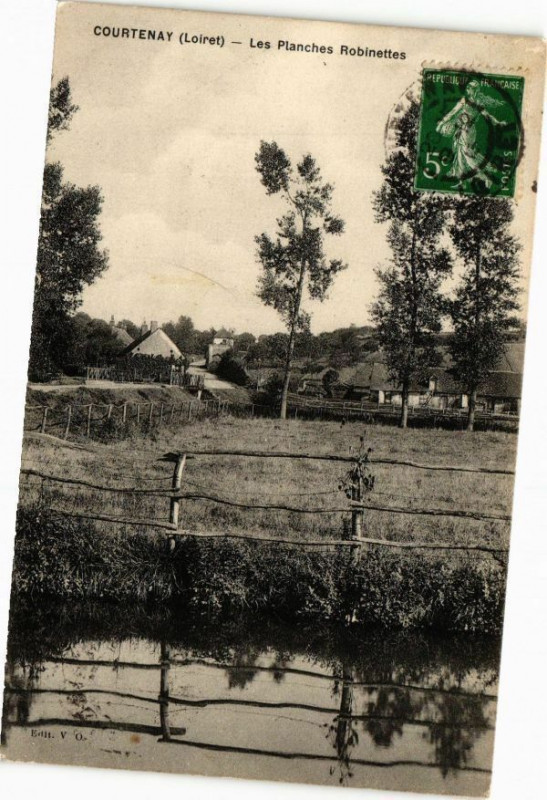 Carte postale ancienne Courtenay-Les Planches Robinettes à Courtenay