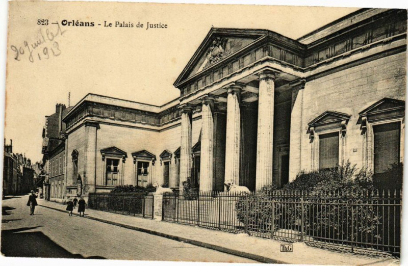 Carte postale ancienne Orleans - Le Palais de Justice à Orléans