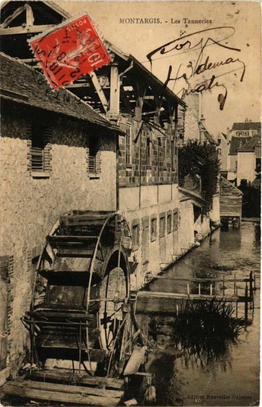 Carte postale ancienne Montargis - Les Tanneries à Montargis
