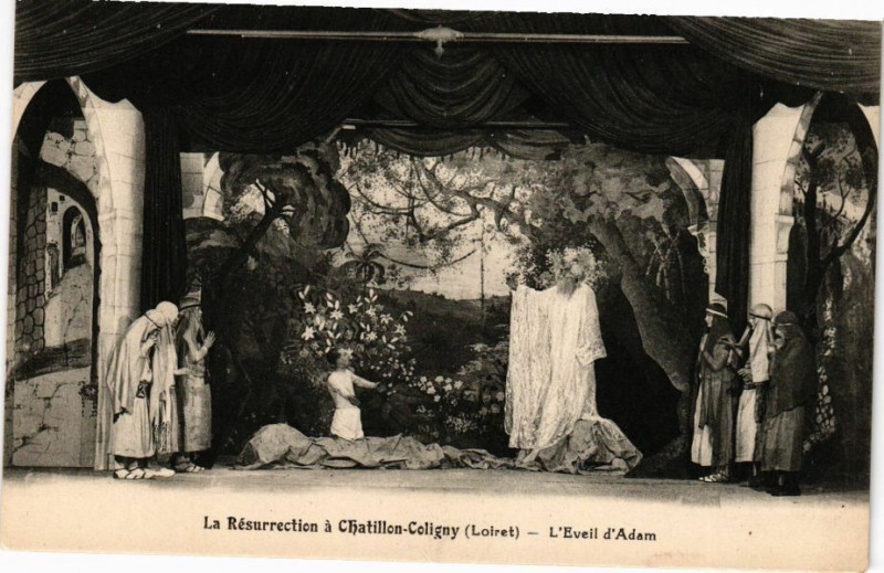 Carte postale ancienne La Resurrection a Chatillon-Coligny-L'Eveil d'Adam