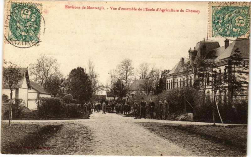 Carte postale ancienne Vue d'ensemble de l'Ecole d'Agriculture du Chesnoy