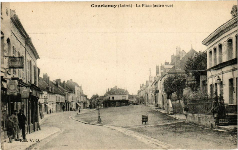 Carte postale ancienne Courtenay-La Place à Courtenay