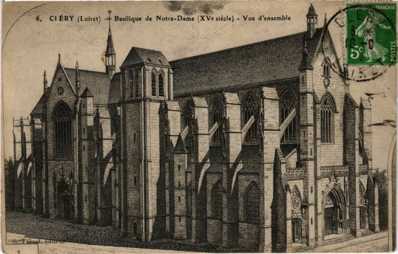 Carte postale ancienne Clery-Basilique de Notre-Dame-Vue d'ensemble
