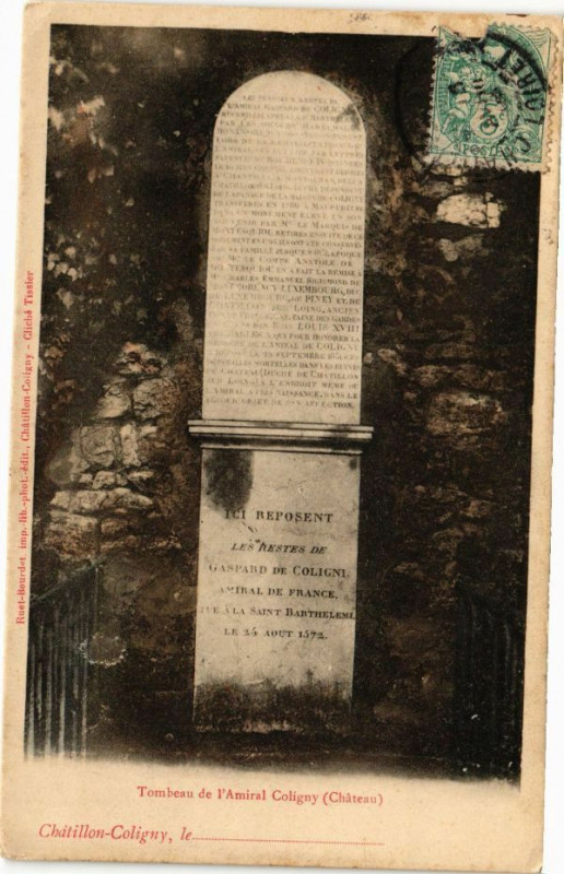 Carte postale ancienne Chatillon-Coligny le Tombeau de Amiral Coligny (Chateau) à Châtillon-Coligny
