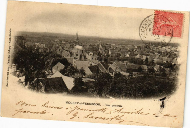 Carte postale ancienne Nogent s/-Vernisson - Vue générale