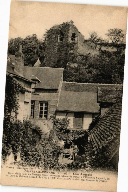 Carte postale ancienne Chateau-Renard - Tour Anquetil - Cette vieille tour du... à Château-Renard