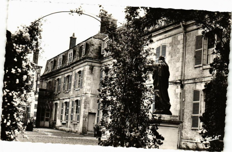 Carte postale ancienne Maison de Repos et de Convolescente Notre-Dame de la Solitude