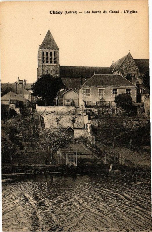 Carte postale ancienne Checy - Les bords du Canal - L'Eglise à Chécy