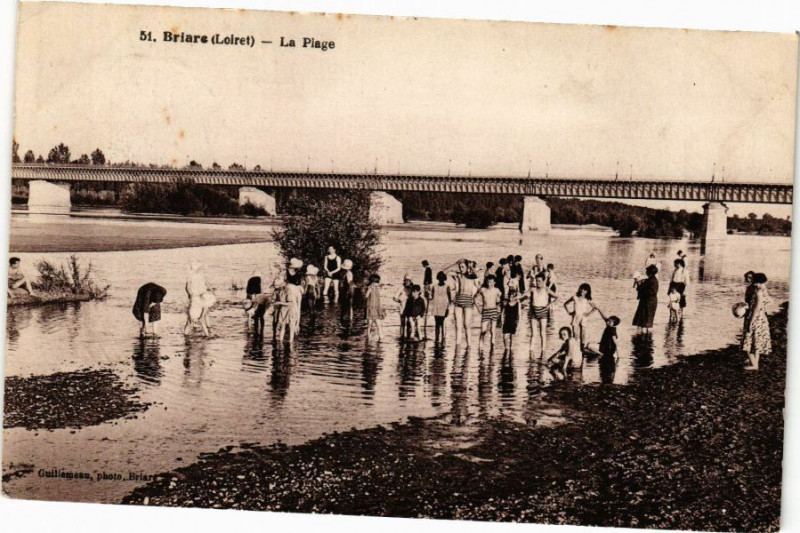 Carte postale ancienne Briare - La Plage à Briare