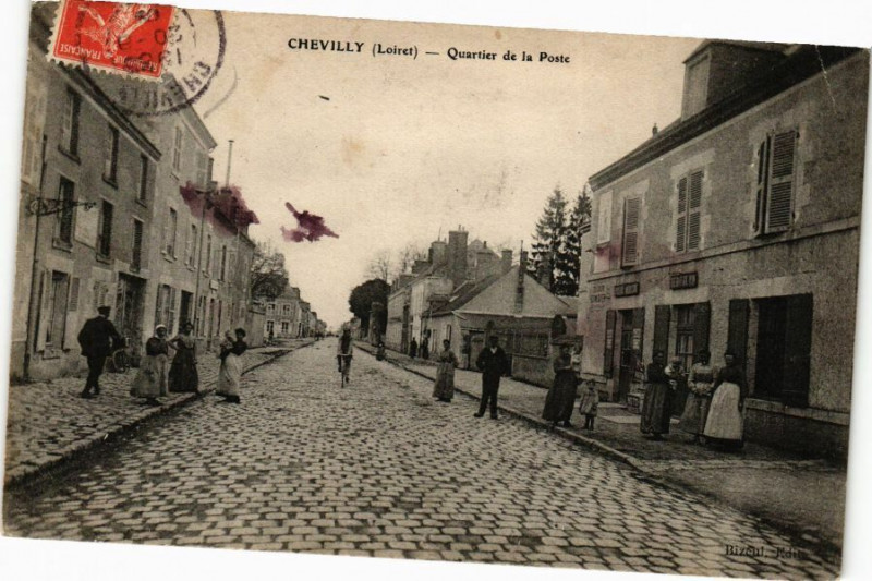 Carte postale ancienne Chevilly - Quartier de la Poste à Chevilly