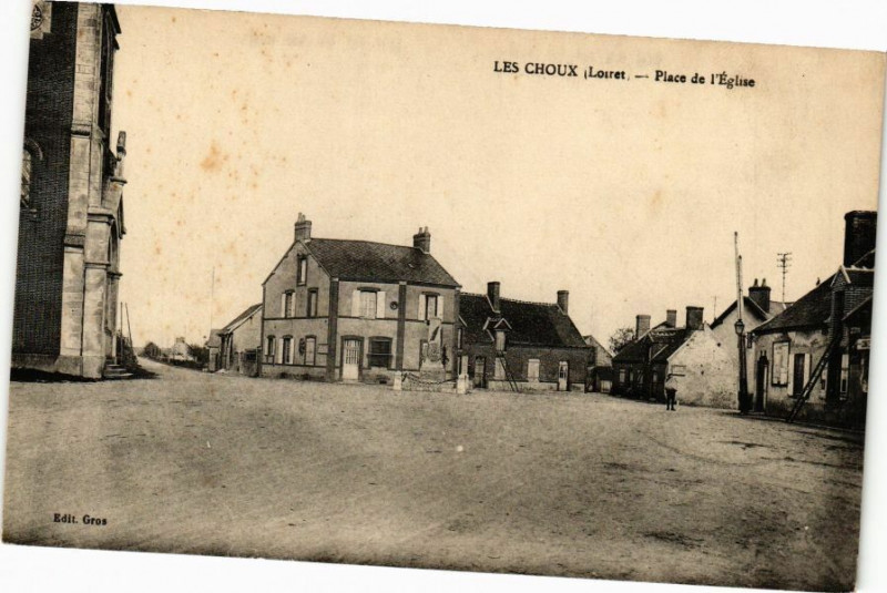 Carte postale ancienne Les Choux - Place del'Eglise aux Choux