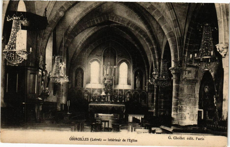 Carte postale ancienne Courcelles - Interieur de l'Eglise