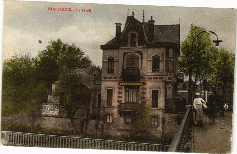 Carte postale ancienne Montargis - Le Tivoli à Montargis