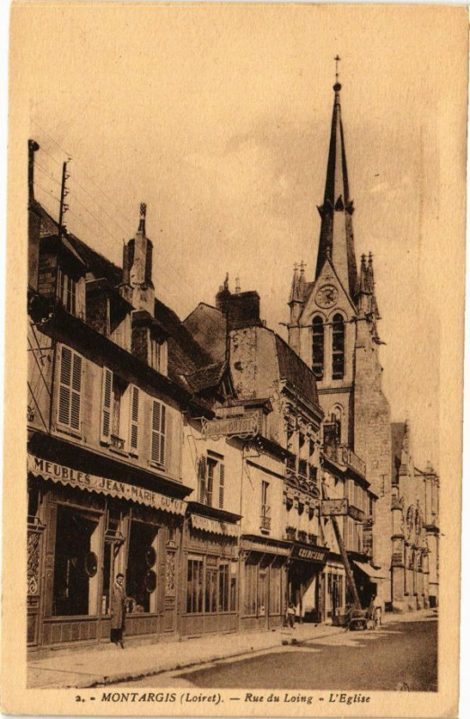 Carte postale ancienne Montargis - Rue du Loing - L'Eglise à Montargis