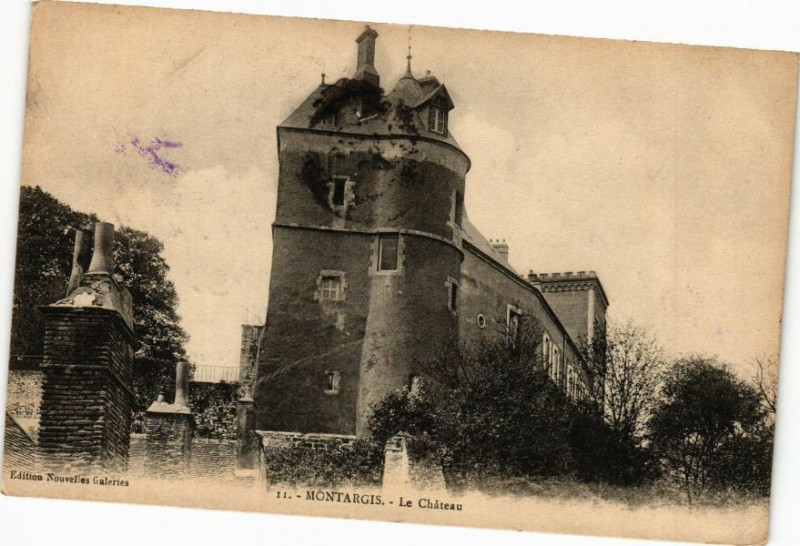 Carte postale ancienne Montargis - Le Chateau à Montargis