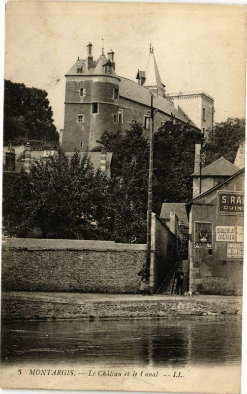 Carte postale ancienne Montargis - Le Chateau et le Canal à Montargis