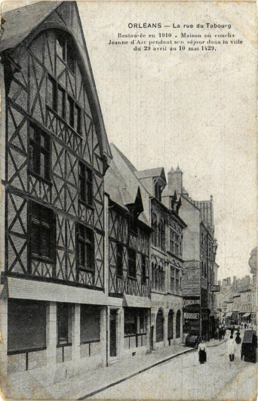 Carte postale ancienne Orleans - La Rue du Tabourg à Orléans