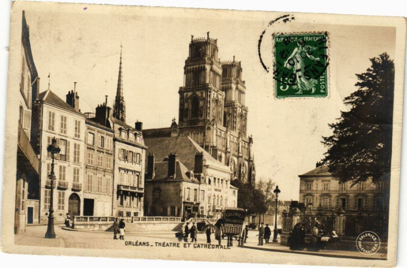 Carte postale ancienne Orleans - Theatre et Cathédral à Orléans