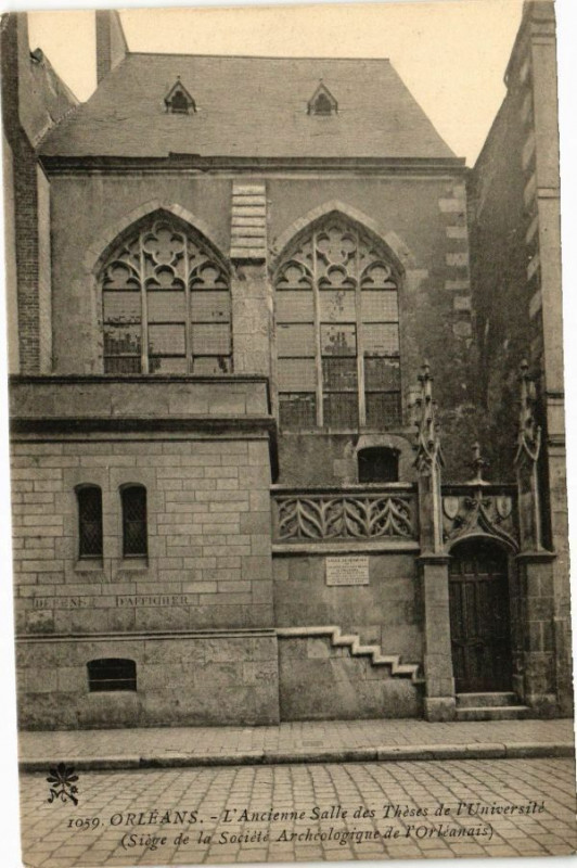 Carte postale ancienne Orleans - L'Ancienne Salle des Theses de l'Universite à Orléans