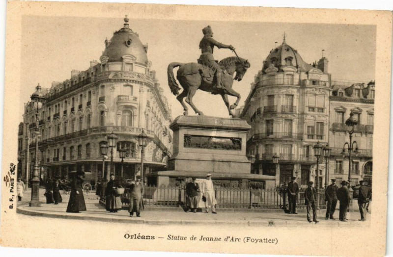 Carte postale ancienne Orleans - Statue de Jeanne d'Arc à Orléans