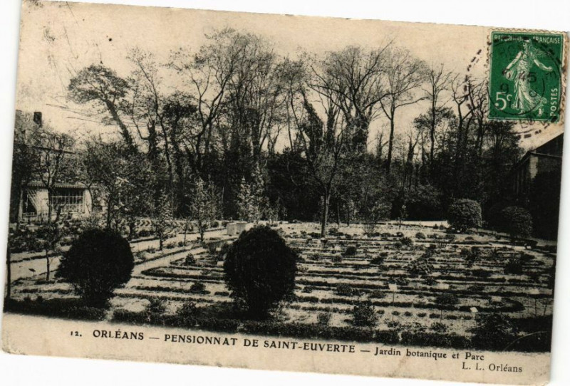 Carte postale ancienne Orleans - Pensionnat de St-Euverte - Jardin botanique et Parc à Orléans